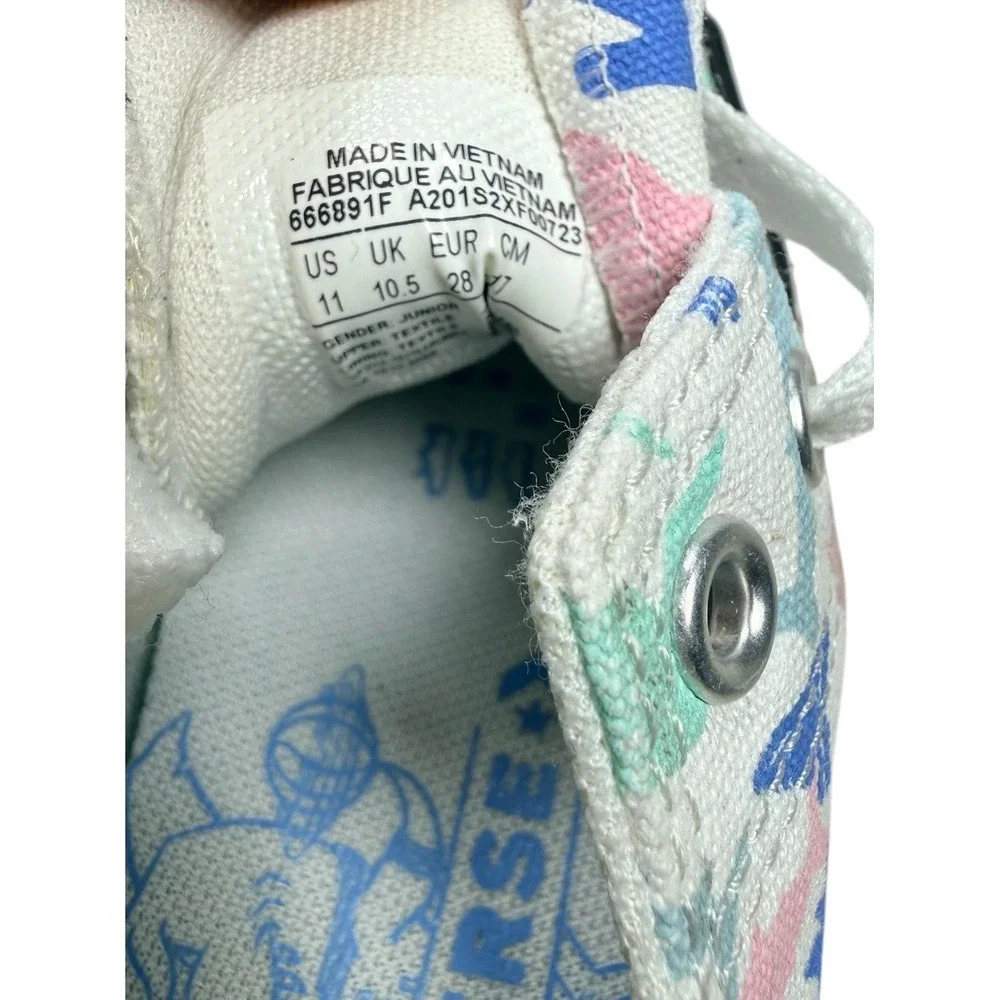 Converse All Star Low Top Shoes Shark‎ Theme Size 11 Girls